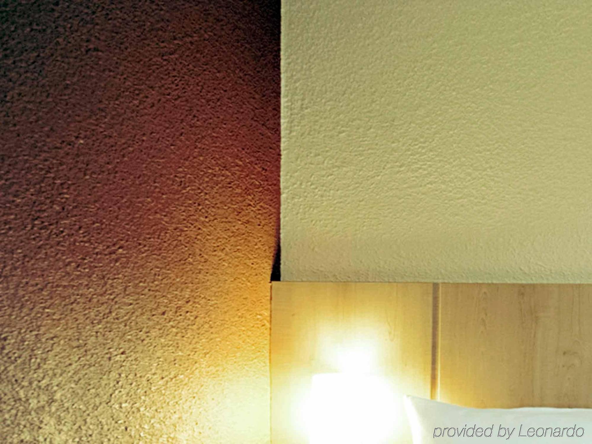 Hotel Sarcelles Flanades Exteriör bild
