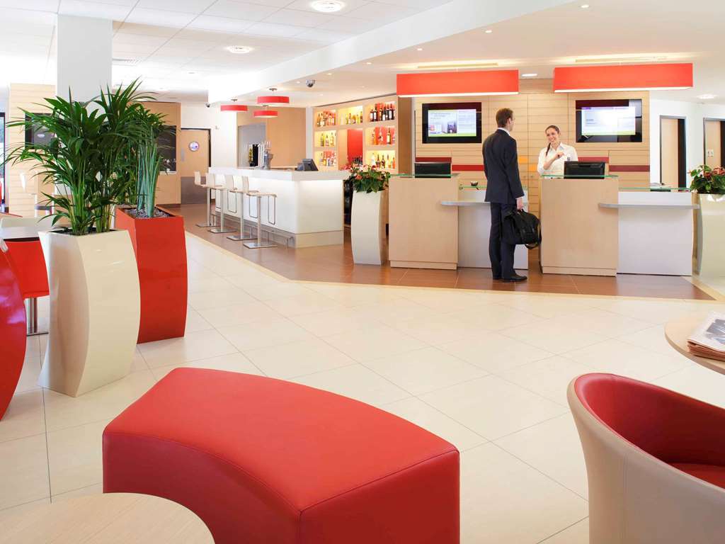 Hotel Sarcelles Flanades Exteriör bild