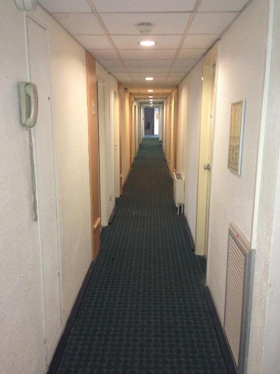 Hotel Sarcelles Flanades Exteriör bild