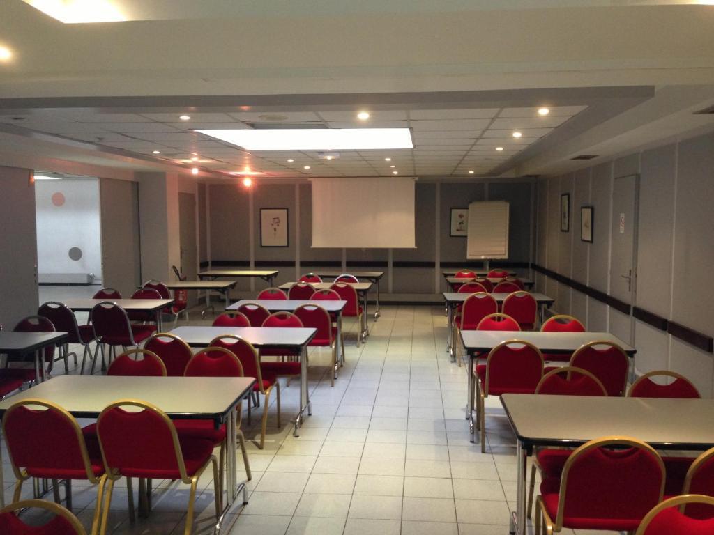 Hotel Sarcelles Flanades Exteriör bild